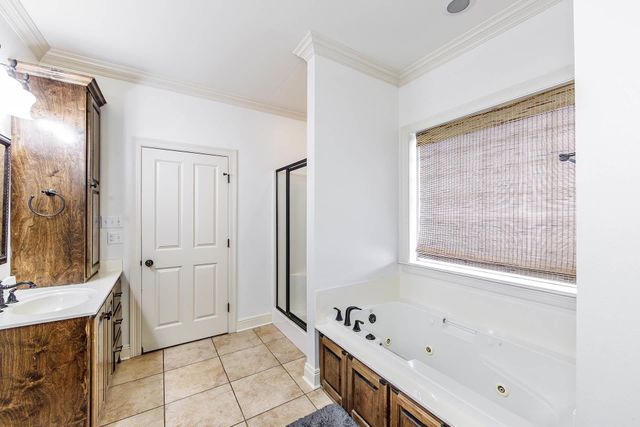 167 Northlake Drive, Thibodaux, LA 70301