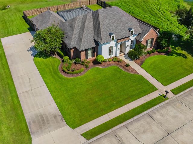167 Northlake Drive, Thibodaux, LA 70301