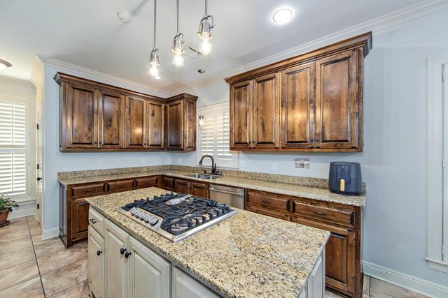 167 Northlake Drive, Thibodaux, LA 70301