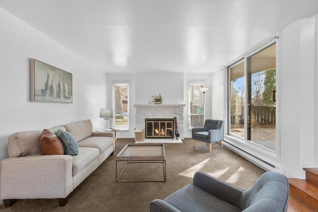 5266 S Somerset LANE, Greenfield, WI 53221