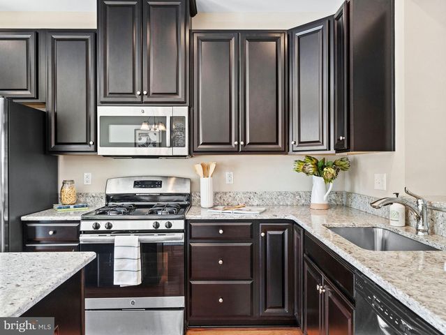 59 BENFORD LN, Beverly, NJ 08010