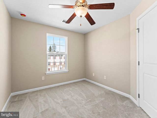 59 BENFORD LN, Beverly, NJ 08010