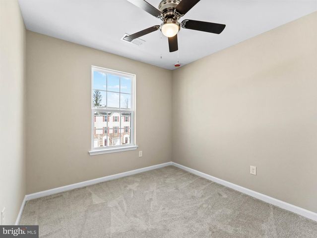 59 BENFORD LN, Beverly, NJ 08010