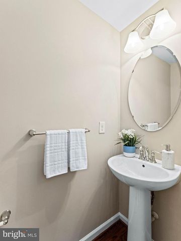 59 BENFORD LN, Beverly, NJ 08010