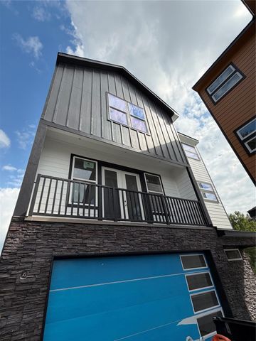 2707 Berry Street, Houston, TX 77004