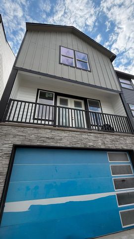 2707 Berry Street, Houston, TX 77004