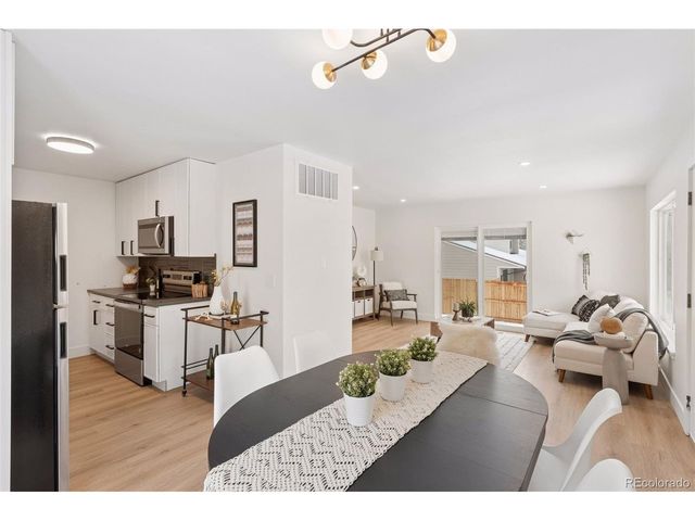 1414 W Lake Ave, Littleton, CO 80120