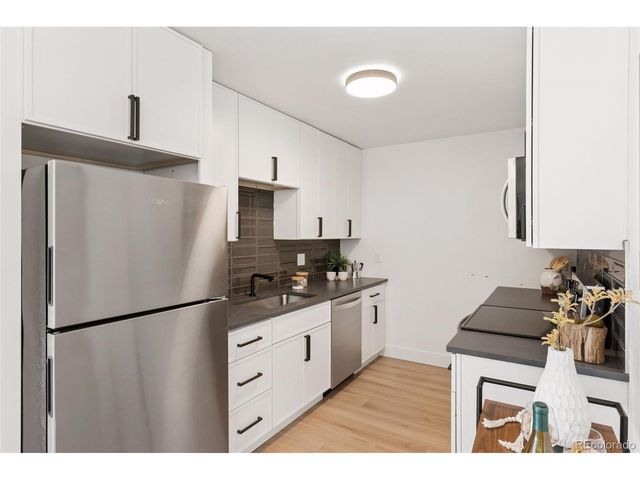 1414 W Lake Ave, Littleton, CO 80120