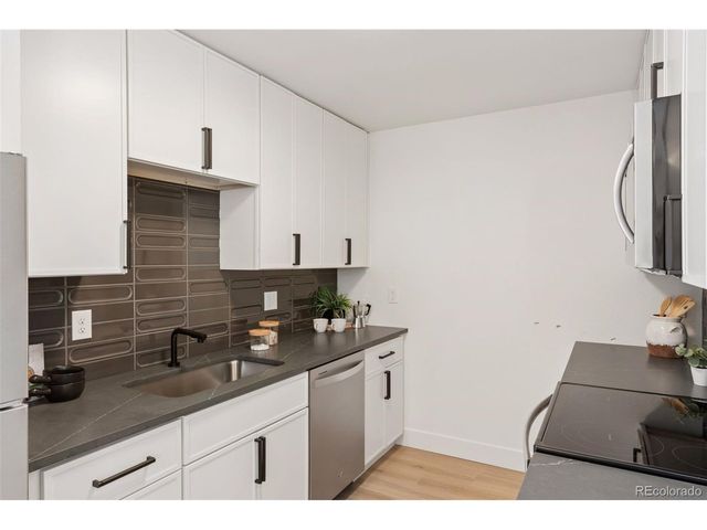 1414 W Lake Ave, Littleton, CO 80120