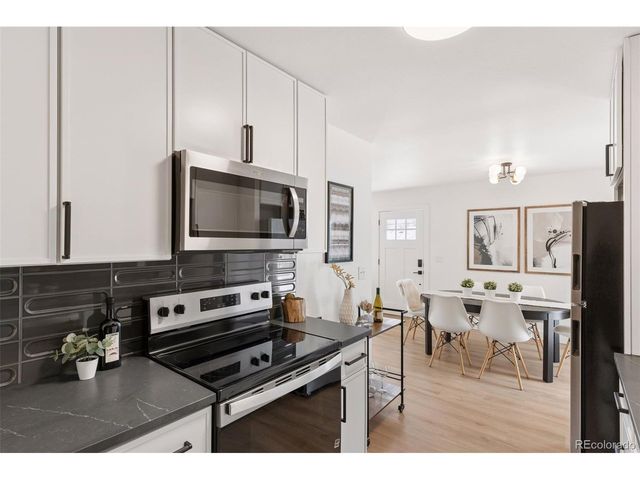 1414 W Lake Ave, Littleton, CO 80120