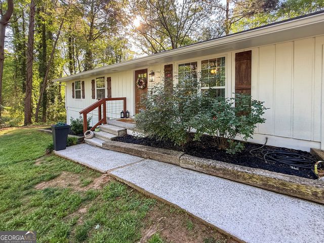 194 Semi Circle Drive, Demorest, GA 30535
