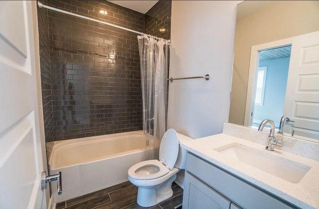1515 21st Ave, N, Nashville, TN 37208