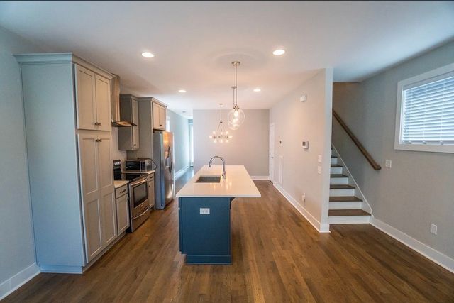 1515 21st Ave, N, Nashville, TN 37208