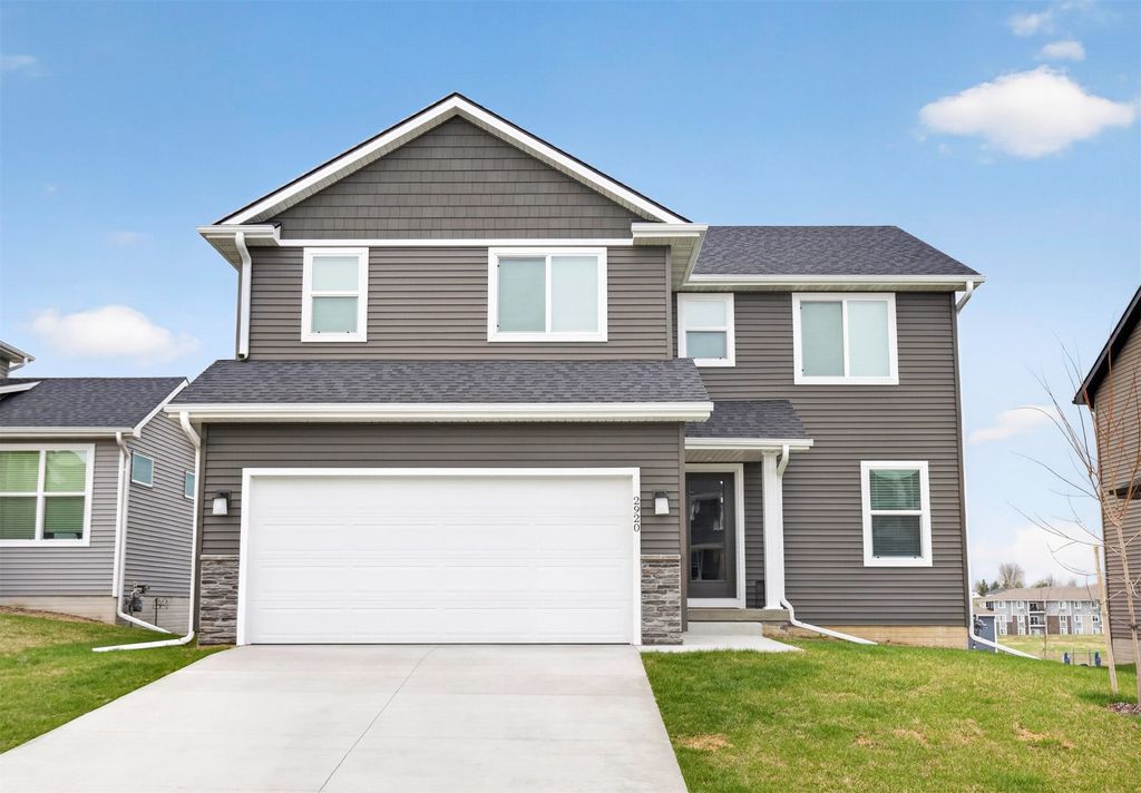 2920 Yordi Drive, Norwalk, IA 50211