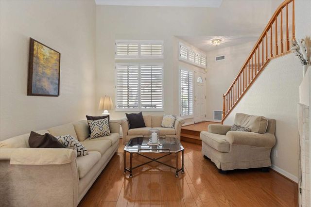 21162 Whitebark, Mission Viejo, CA 92692