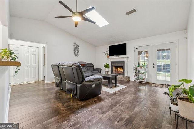 785 Greenhedge, Stone Mountain, GA 30088
