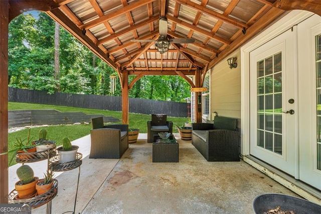 785 Greenhedge, Stone Mountain, GA 30088