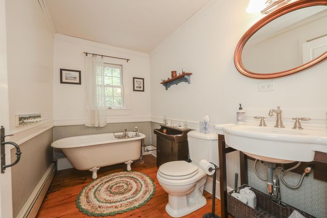 114 Reservoir Drive, Weare, NH 03281