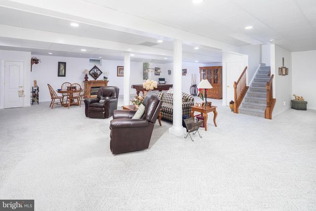 1745 YARDLEY DR, West Chester, PA 19380