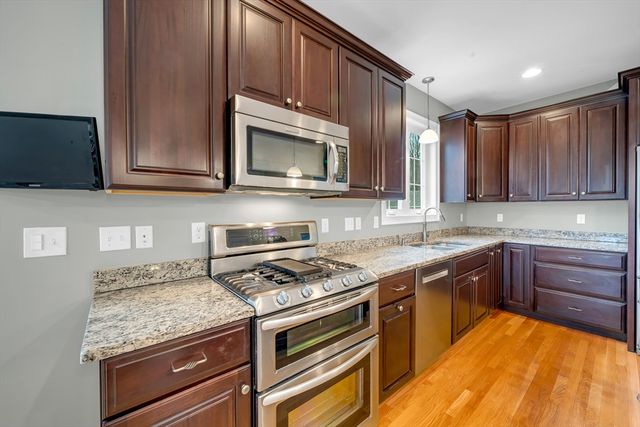 51 Stanton Way, North Andover, MA 01845