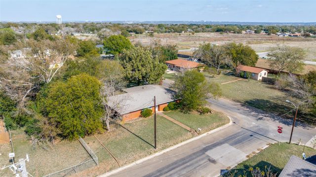 506 E Avenue T, Belton, TX 76513