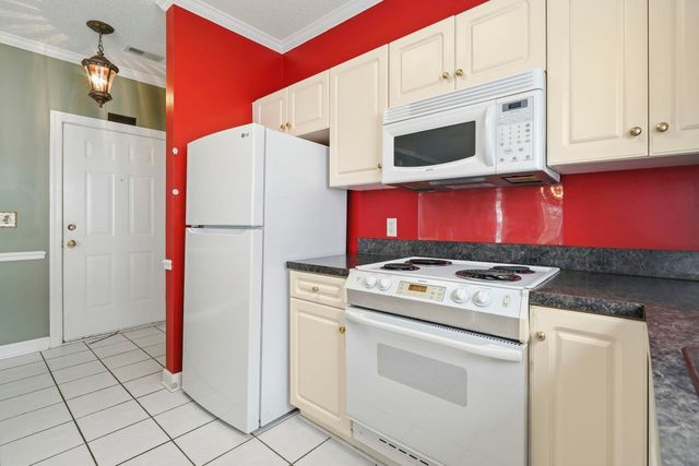 3979 Forsythia Ct Unit 201, Myrtle Beach, SC 29588