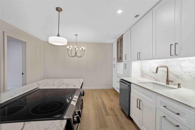 400 High Point Drive 206, Hartsdale, NY 10530