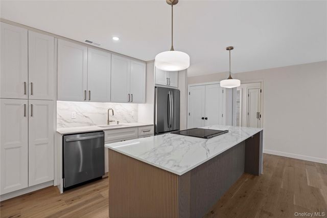 400 High Point Drive 206, Hartsdale, NY 10530