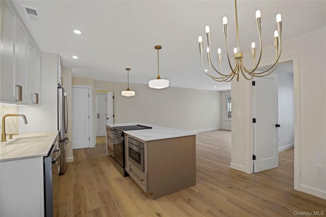 400 High Point Drive 206, Hartsdale, NY 10530