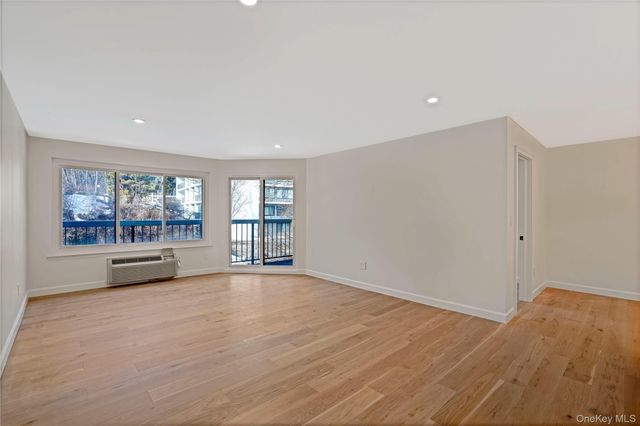 400 High Point Drive 206, Hartsdale, NY 10530