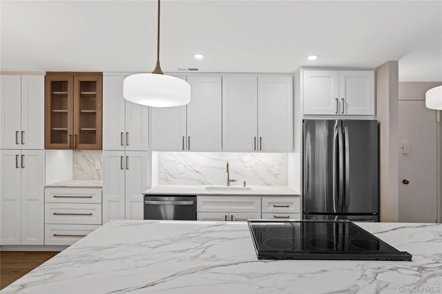 400 High Point Drive 206, Hartsdale, NY 10530