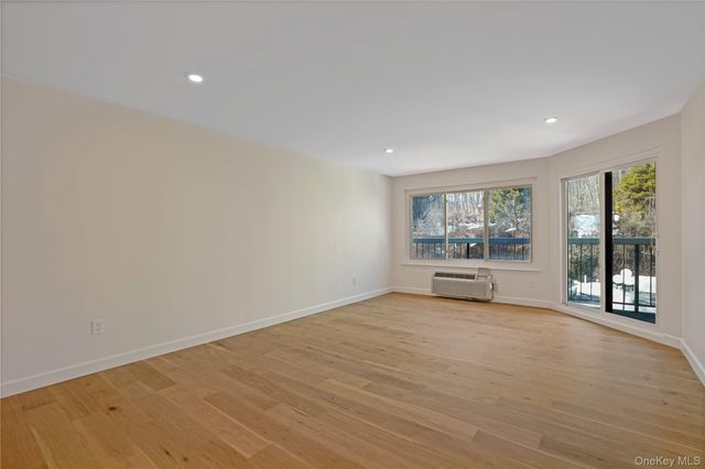 400 High Point Drive 206, Hartsdale, NY 10530