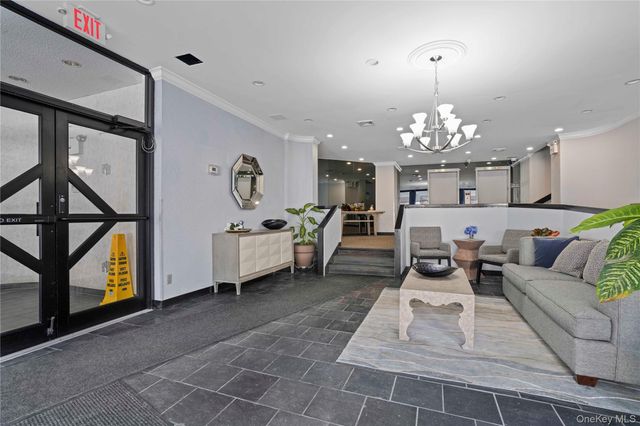 400 High Point Drive 206, Hartsdale, NY 10530