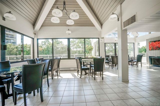 400 High Point Drive 206, Hartsdale, NY 10530