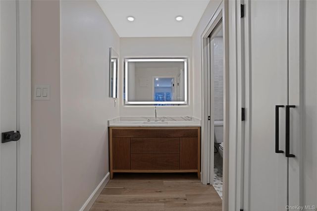 400 High Point Drive 206, Hartsdale, NY 10530