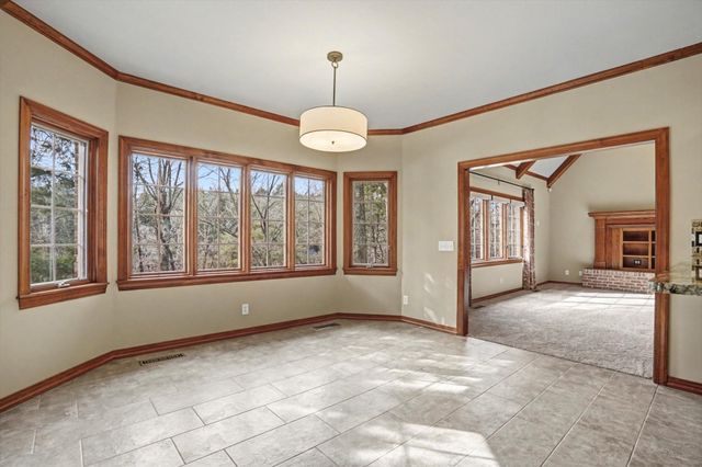 19000 E Knightsbridge Road, Owasso, OK 74055