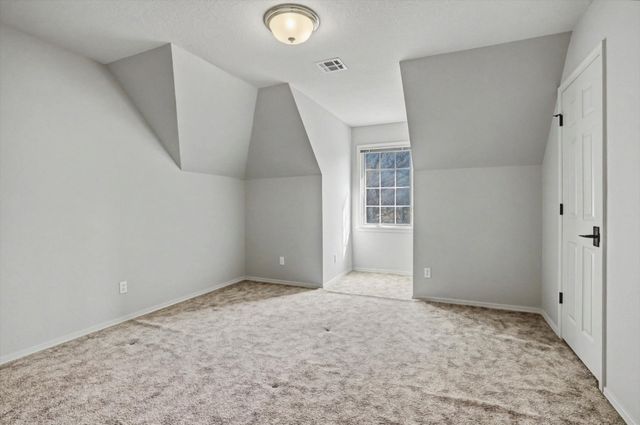19000 E Knightsbridge Road, Owasso, OK 74055