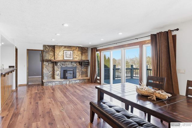 11206 Sahler Street, Omaha, NE 68164