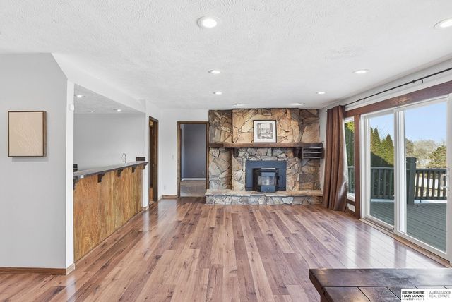 11206 Sahler Street, Omaha, NE 68164