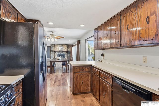 11206 Sahler Street, Omaha, NE 68164