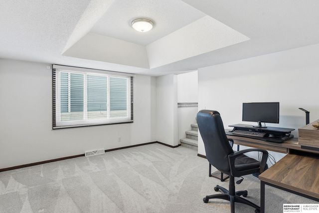 11206 Sahler Street, Omaha, NE 68164