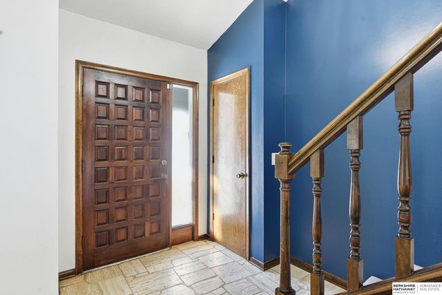 11206 Sahler Street, Omaha, NE 68164