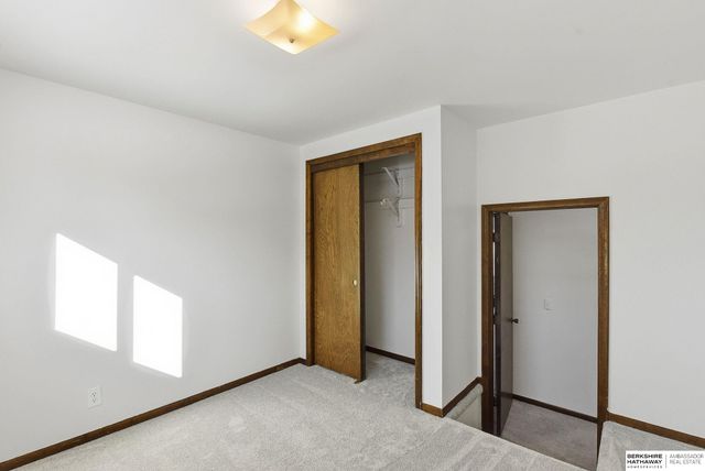 11206 Sahler Street, Omaha, NE 68164