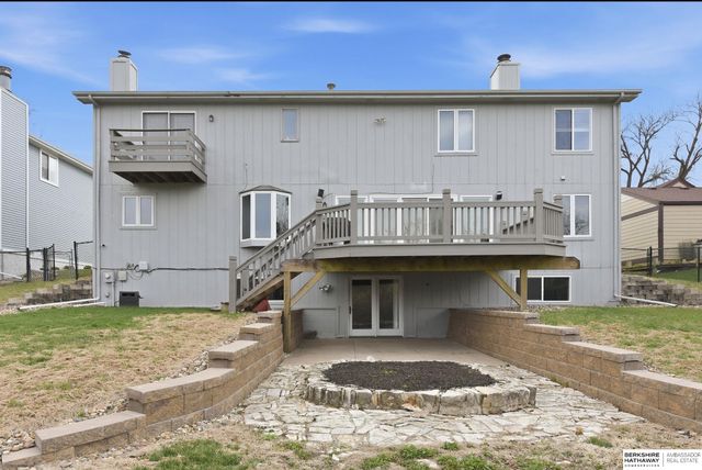 11206 Sahler Street, Omaha, NE 68164