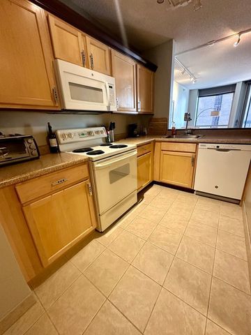 222 N COLUMBUS Drive 1407, Chicago, IL 60601