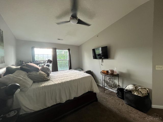 7750 Bridge Point Drive, Green Twp, OH 45248