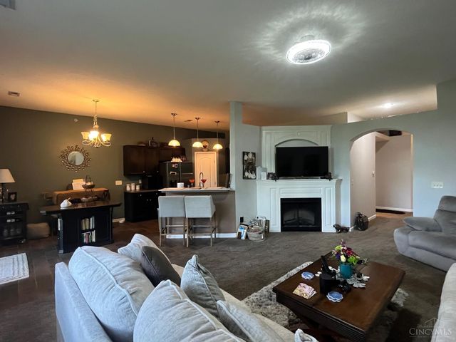 7750 Bridge Point Drive, Green Twp, OH 45248