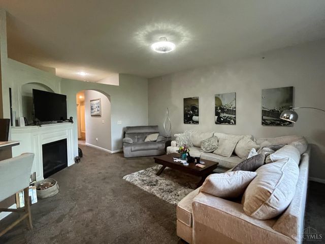 7750 Bridge Point Drive, Green Twp, OH 45248