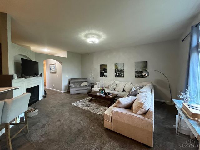 7750 Bridge Point Drive, Green Twp, OH 45248