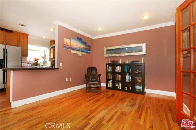 8450 Melvin Avenue, Northridge (los Angeles), CA 91324